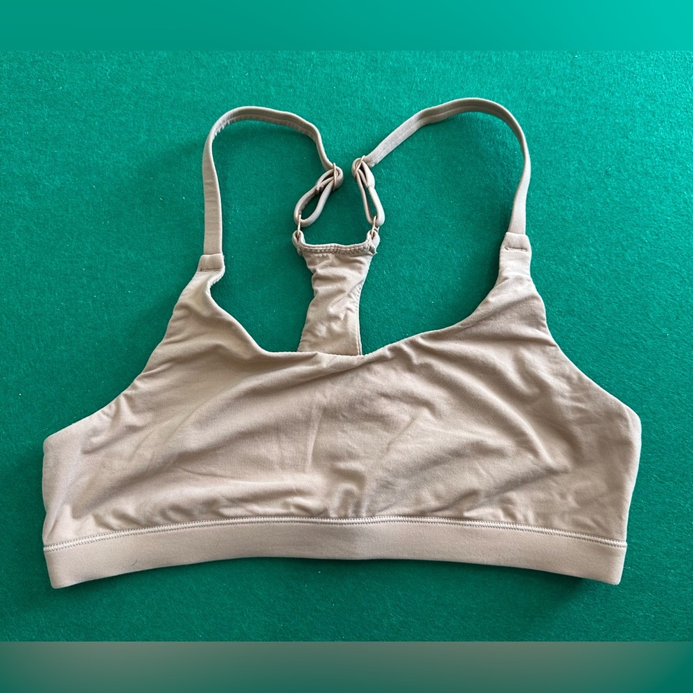 SKIMS Fits Everybody Racerback Bralette in Tan Women’s Size Small